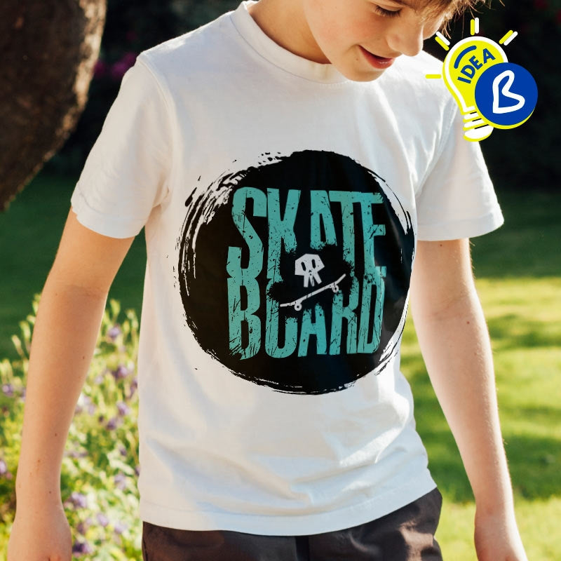 Ejemplo personalizado: Camiseta infantil personalizada con foto o nombre. Diseño orientativo; personalización a tu gusto.
